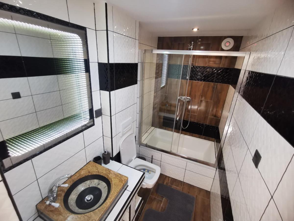 Krysztalowy Z Pieknym Ogrodem W Centrum Uzdrowiska Apartment *